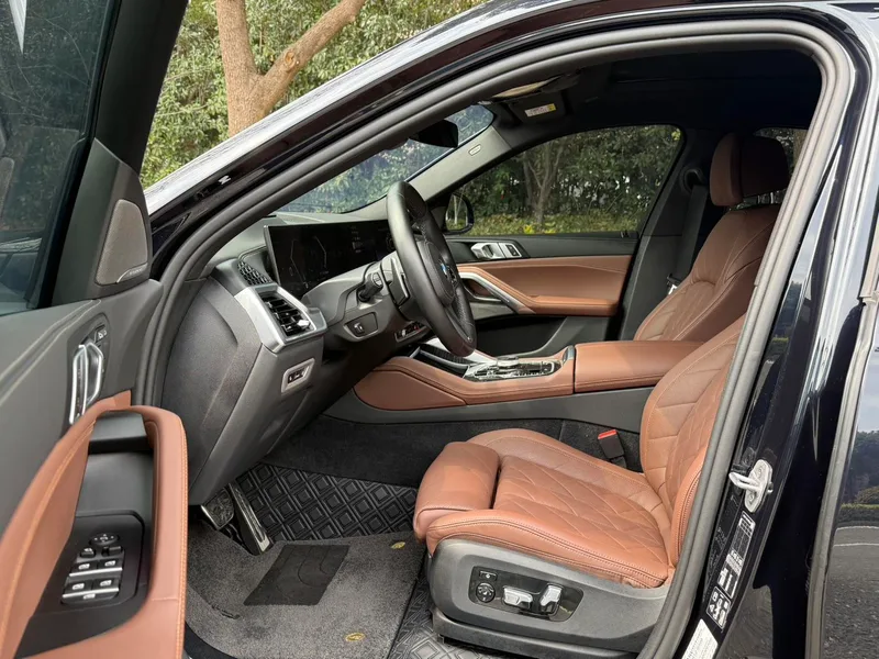 BMW X6 2023 Restyling xDrive40i Premium Class M Sports suit exterior photo 9