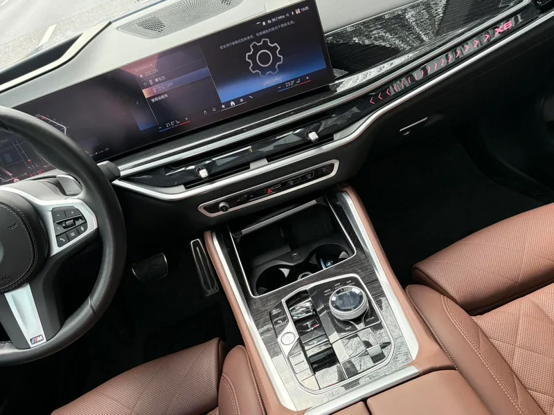 BMW X6 2023 Restyling xDrive40i Premium Class M Sports suit interior photo 15