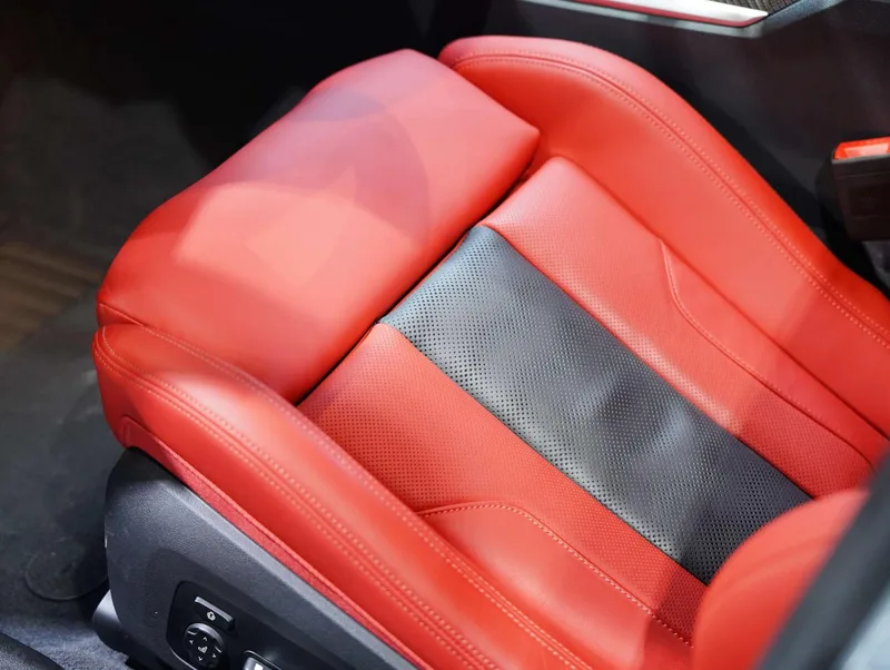 BMW M3 2023 M3 Sedán de cuatro puertas M xDrive Versión Thunder interior foto 20 BMW M3 2023 M3 Sedán de cuatro puertas M xDrive Versión Thunder interior foto 20