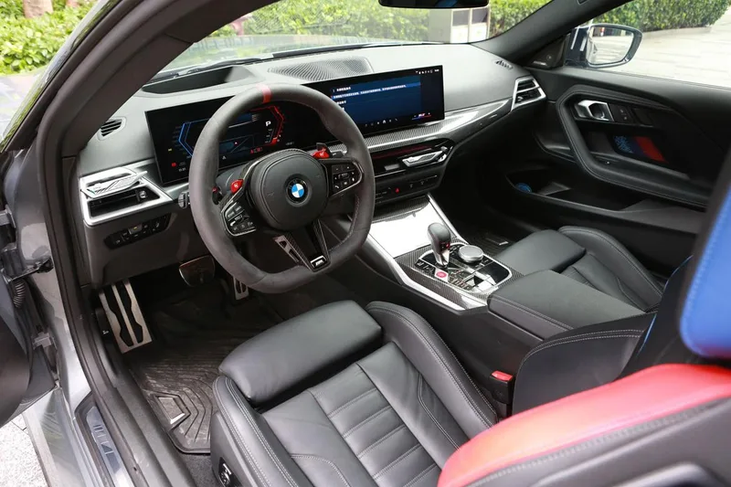 BMW M2 2024 M2 Coupe interior photo 7