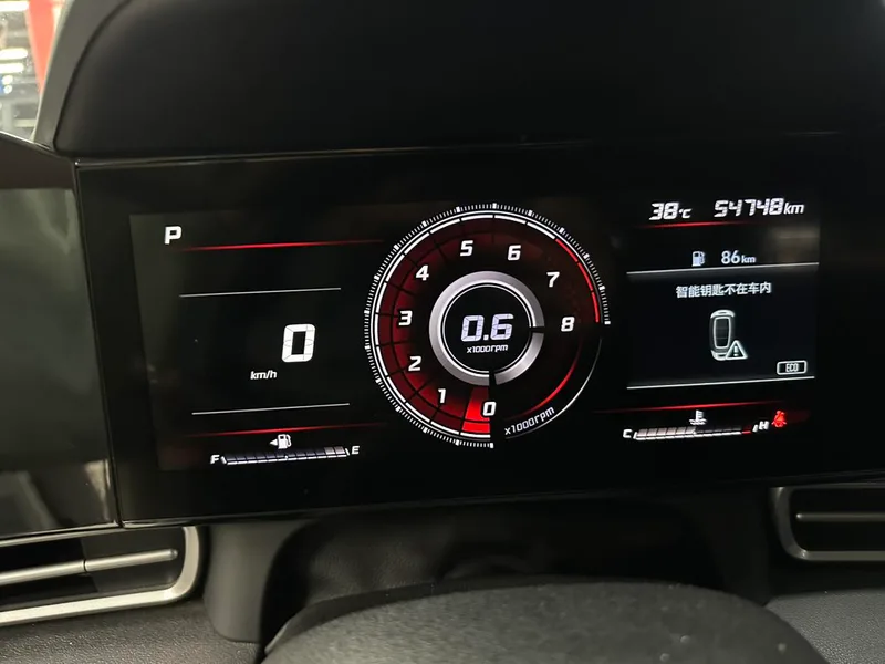 Hyundai Elantra 2021 1.5L CVT LUX Premium Edition interior photo 10 Hyundai Elantra 2021 1.5L CVT LUX Premium Edition interior photo 10