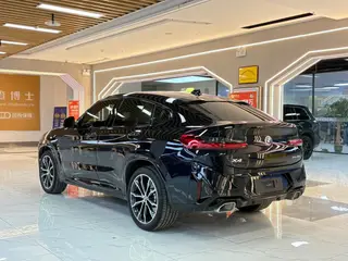BMW X4 2022 xDrive 30i M Ensemble de sport extérieur photo 4 BMW X4 2022 xDrive 30i M Ensemble de sport extérieur photo 4