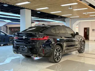 BMW X4 2022 xDrive 30i M Ensemble de sport extérieur photo 6 BMW X4 2022 xDrive 30i M Ensemble de sport extérieur photo 6