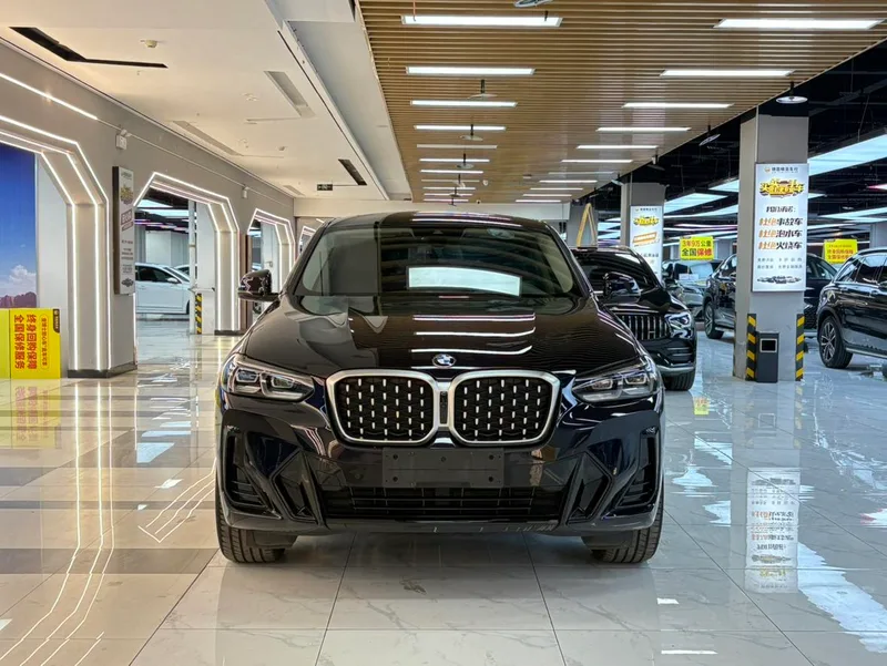 BMW X4 2022 xDrive 30i M Ensemble de sport extérieur photo 9 BMW X4 2022 xDrive 30i M Ensemble de sport extérieur photo 9