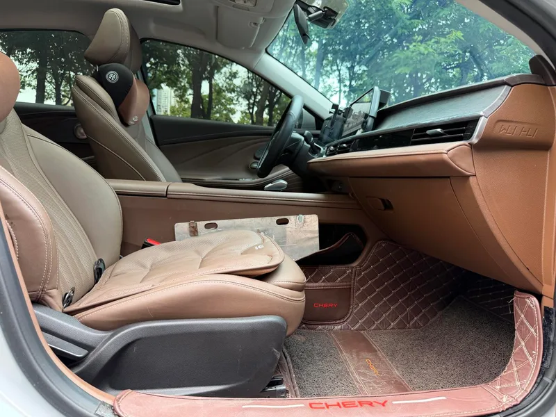 Chery Arrizo 8 2024 High-energy version 2.0T DCT gallop interior photo 10 Chery Arrizo 8 2024 High-energy version 2.0T DCT gallop interior photo 10