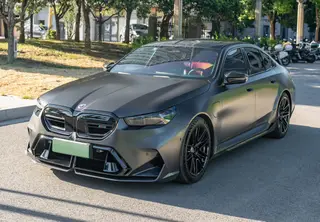 BMW M5 PHEV 2025 M5