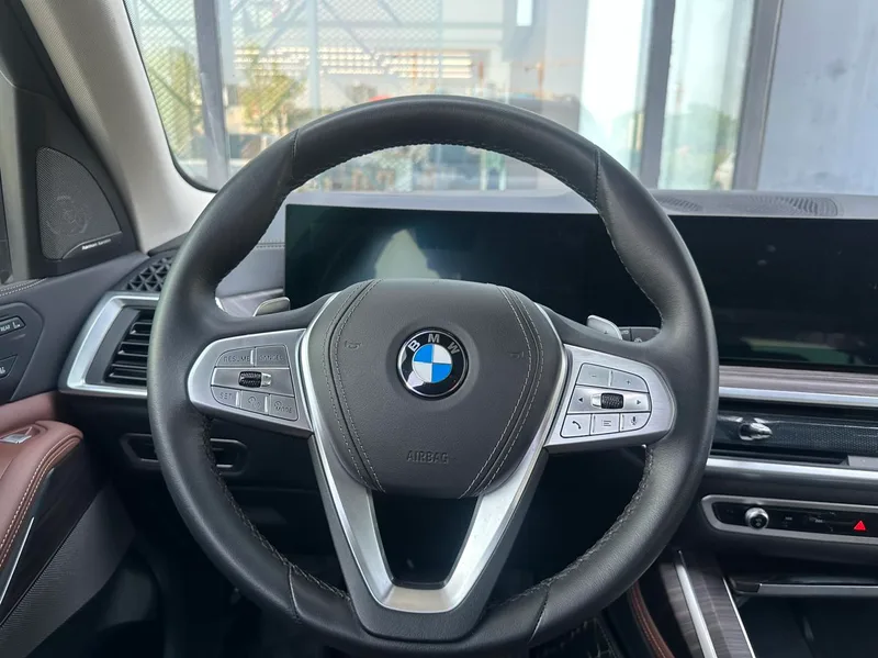 BMW X7 2023 xDrive40i Traje de lujo líder interior foto 12 BMW X7 2023 xDrive40i Traje de lujo líder interior foto 12