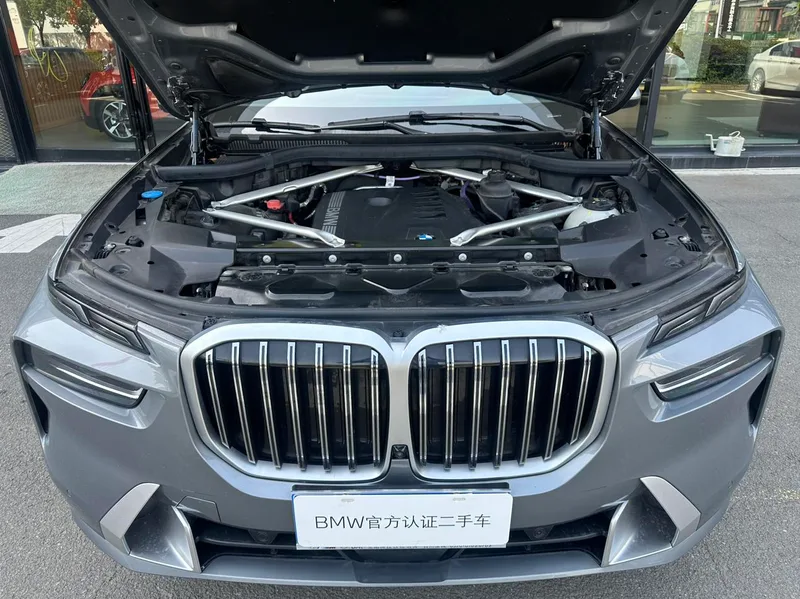 BMW X7 2023 xDrive40i Traje de lujo líder interior foto 15 BMW X7 2023 xDrive40i Traje de lujo líder interior foto 15