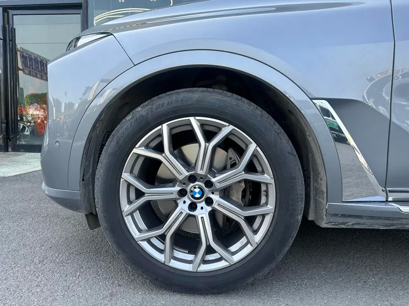 BMW X7 2023 xDrive40i Traje de lujo líder interior foto 16 BMW X7 2023 xDrive40i Traje de lujo líder interior foto 16