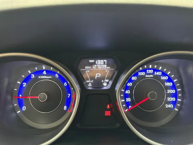 Hyundai Elantra Langdong 2015 1.6L Automatic fashion type exterior photo 4 Hyundai Elantra Langdong 2015 1.6L Automatic fashion type exterior photo 4