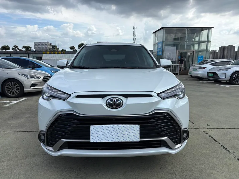 Toyota Frontlander 2024 2.0L Intelligent electric hybrid double engine Sports version exterior photo 2 Toyota Frontlander 2024 2.0L Intelligent electric hybrid double engine Sports version exterior photo 2