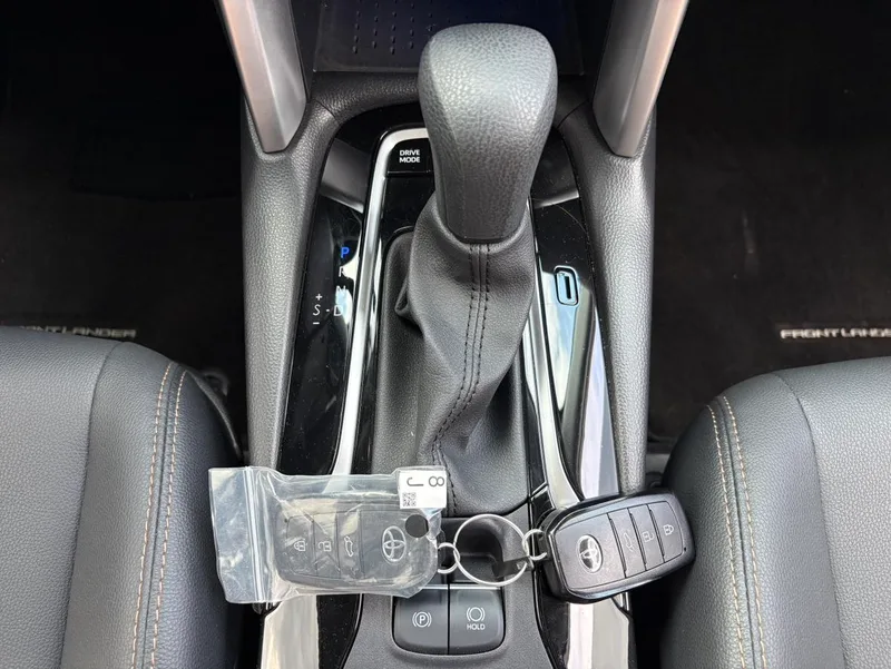 Toyota Frontlander 2024 2.0L Intelligent electric hybrid double engine Sports version interior photo 12 Toyota Frontlander 2024 2.0L Intelligent electric hybrid double engine Sports version interior photo 12