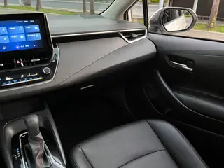 Toyota Corolla 2021 1.2T S-CVT Versión de élite interior foto 11 Toyota Corolla 2021 1.2T S-CVT Versión de élite interior foto 11