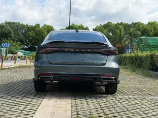 Chery Arrizo 8 PRO 2025 1.6T DCT Люксовый экстерьер фото 5 Chery Arrizo 8 PRO 2025 1.6T DCT Люксовый экстерьер фото 5