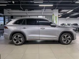 Geely Monjaro 2024 2.0TD Versión en la nube de tracción en dos ruedas automática de alta potencia exterior foto 5