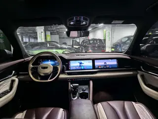 Geely Monjaro 2024 2.0TD Versión en la nube de tracción en dos ruedas automática de alta potencia interior foto 13