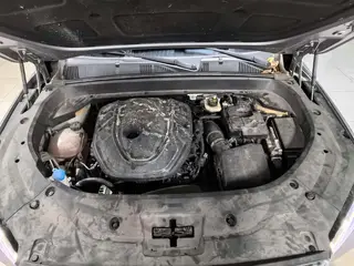 Geely Monjaro 2024 2.0TD Versión en la nube de tracción en dos ruedas automática de alta potencia interior foto 16