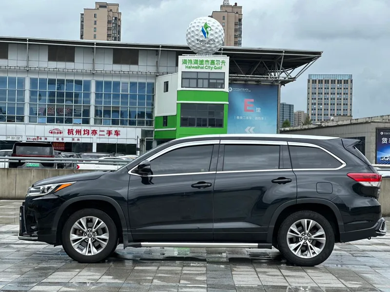 Toyota Highlander 2018 2.0T Two-wheel drive elite version 7 seat Country VI exterior photo 8 Toyota Highlander 2018 2.0T Two-wheel drive elite version 7 seat Country VI exterior photo 8