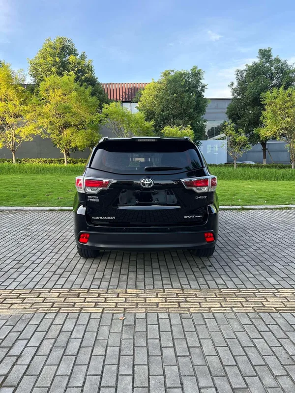 Toyota Highlander 2015 2.0T Édition de luxe à quatre roues motrices 7 Siège intérieur photo 8