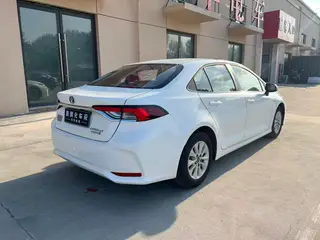 Toyota Corolla 2023 Motor doble híbrido eléctrico inteligente 1.8L E-CVT Versión pionera interior foto 9 Toyota Corolla 2023 Motor doble híbrido eléctrico inteligente 1.8L E-CVT Versión pionera interior foto 9