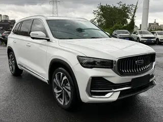 Geely Monjaro 2023 2.0TD High-power automatic two-drive flagship type exterior photo 3