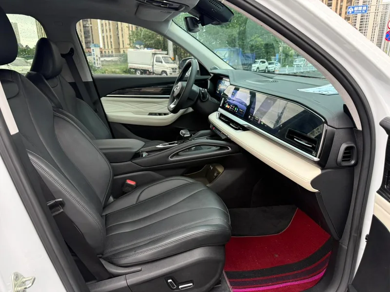 Geely Monjaro 2023 2.0TD High-power automatic two-drive flagship type interior photo 12