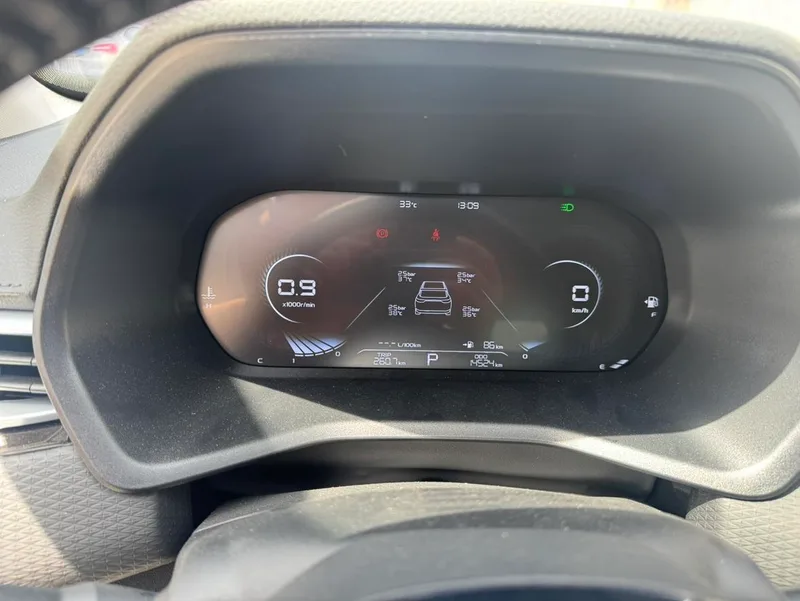 Geely Emgrand 2022 4th Gen 1.5L CVT Elite-type interior photo 10 Geely Emgrand 2022 4th Gen 1.5L CVT Elite-type interior photo 10