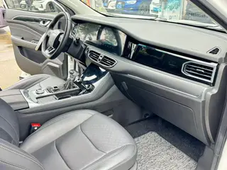Jetour X90 2020 1.5T DCT Shadow Smart Edition 5 seat interior photo 11