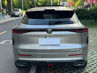 Changan UNI-Z 2025 1.5T DCT Luxury type exterior photo 5 Changan UNI-Z 2025 1.5T DCT Luxury type exterior photo 5