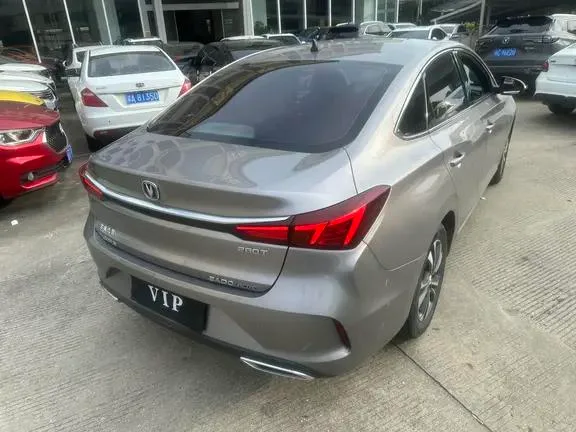 Changan Eado 2021 PLUS Blue whale NE 1.4T GDI DCT Flagship exterior photo 4 Changan Eado 2021 PLUS Blue whale NE 1.4T GDI DCT Flagship exterior photo 4