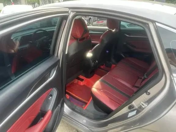 Changan Eado 2021 PLUS Blue whale NE 1.4T GDI DCT Flagship interior photo 7 Changan Eado 2021 PLUS Blue whale NE 1.4T GDI DCT Flagship interior photo 7