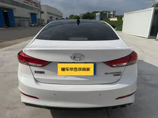Hyundai Elantra Lingdong 2019 1.4T Dual-clutch dazzle vitality type exterior photo 3 Hyundai Elantra Lingdong 2019 1.4T Dual-clutch dazzle vitality type exterior photo 3