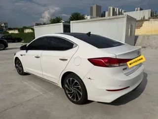 Hyundai Elantra Lingdong 2019 1.4T Dual-clutch dazzle vitality type exterior photo 4 Hyundai Elantra Lingdong 2019 1.4T Dual-clutch dazzle vitality type exterior photo 4