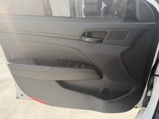 Hyundai Elantra Lingdong 2019 1.4T Dual-clutch dazzle vitality type interior photo 8 Hyundai Elantra Lingdong 2019 1.4T Dual-clutch dazzle vitality type interior photo 8