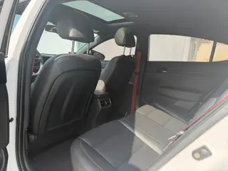 Hyundai Elantra Lingdong 2019 1.4T Dual-clutch dazzle vitality type interior photo 10 Hyundai Elantra Lingdong 2019 1.4T Dual-clutch dazzle vitality type interior photo 10