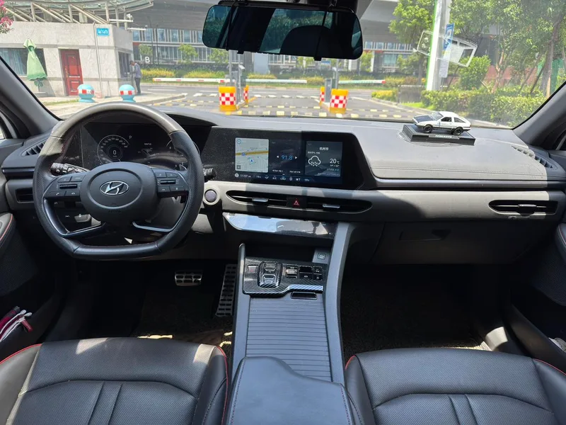 Hyundai Sonata 2020 380TGDi GLS Automatic Luxury Edition interior photo 12