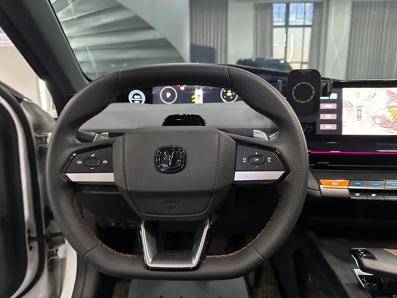 Changan UNI-V 2022 1.5T Premium Trim interior photo 8 Changan UNI-V 2022 1.5T Premium Trim interior photo 8