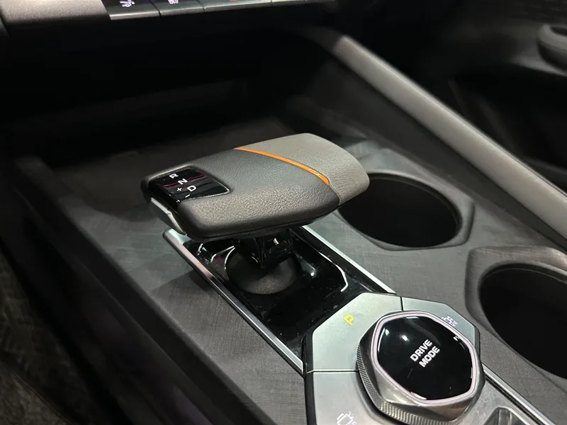 Changan UNI-V 2022 1.5T Premium Trim interior photo 14 Changan UNI-V 2022 1.5T Premium Trim interior photo 14