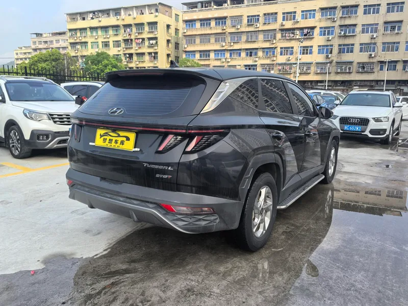 Hyundai Tucson 2021 Tucson L 1.5T GLS Two-wheel drive leading version exterior photo 3