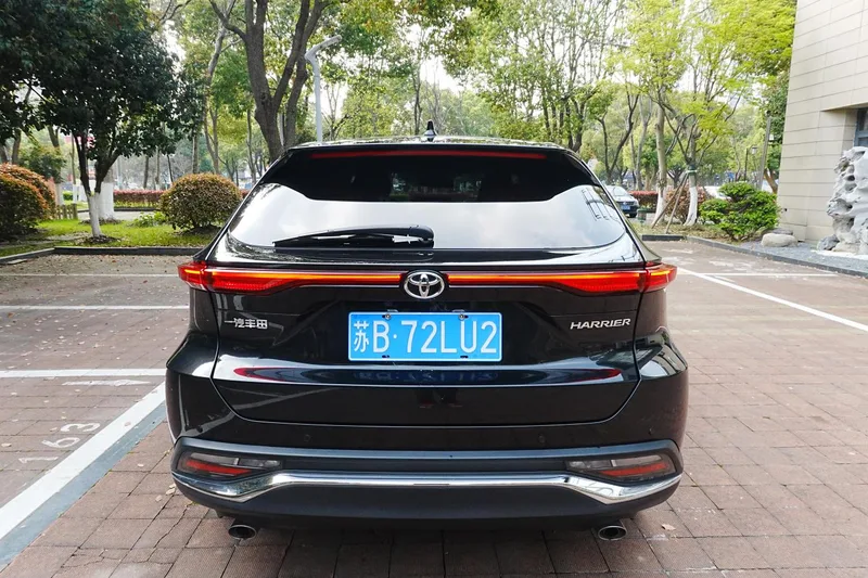 Toyota Harrier 2022 2.0L CVT Version haut de gamme à deux roues motrices extérieur photo 3