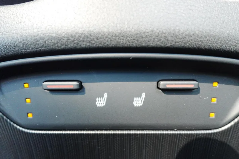 Toyota Harrier 2022 2.0L CVT Version haut de gamme à deux roues motrices intérieur photo 14