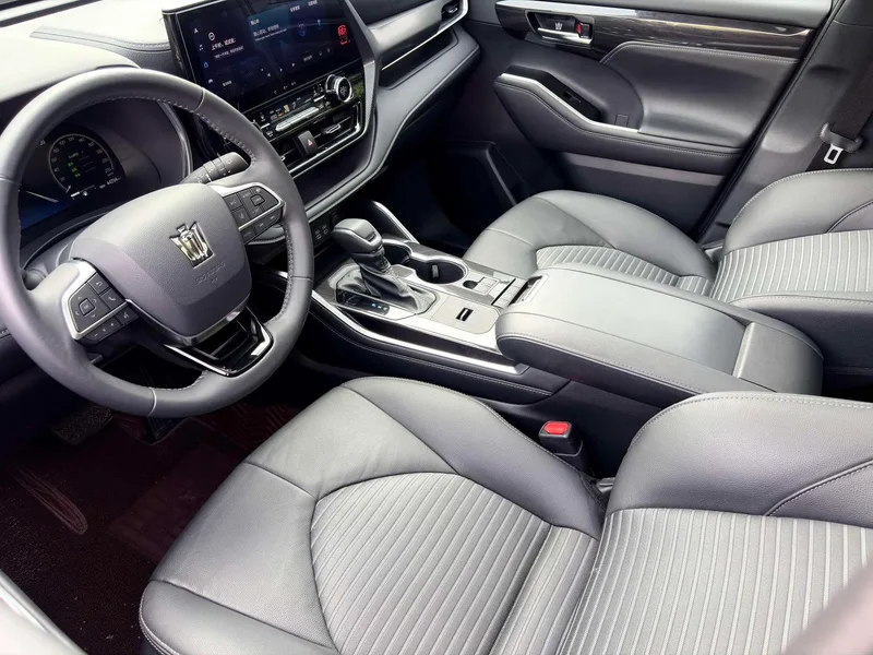 Toyota Crown Kluger 2023 Intelligent electric hybrid double engine 2.5L E-CVT Four-wheel drive Premium Edition exterior photo 5