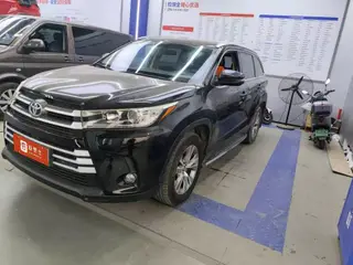 Toyota Highlander 2021 2.0T Two-wheel drive elite version 5 seat