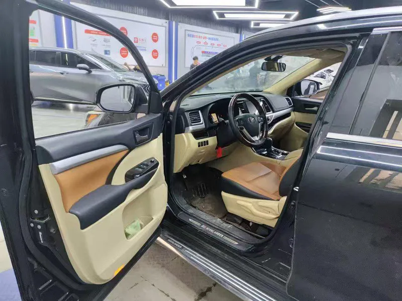 Toyota Highlander 2021 2.0T Two-wheel drive elite version 5 seat exterior photo 3 Toyota Highlander 2021 2.0T Two-wheel drive elite version 5 seat exterior photo 3