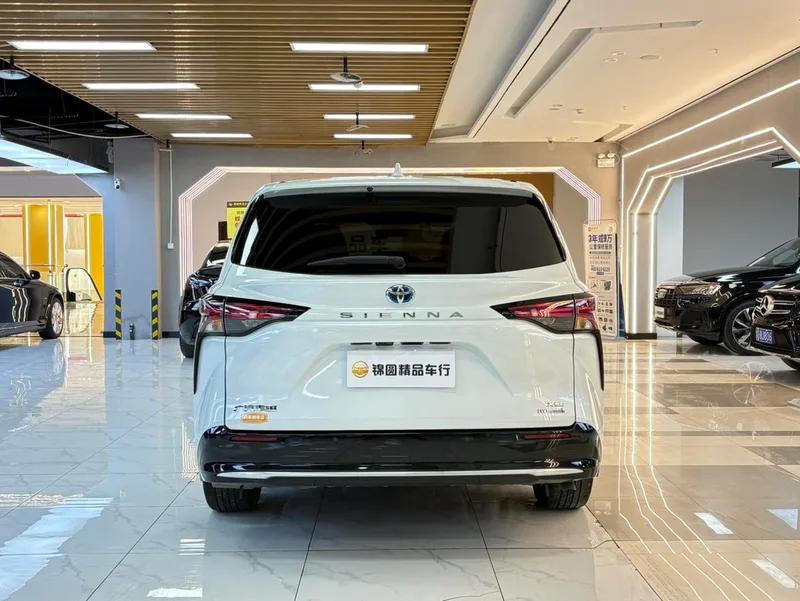 Toyota Sienna 2023 Dual Power 2.5L Luxury Edition exterior photo 5 Toyota Sienna 2023 Dual Power 2.5L Luxury Edition exterior photo 5