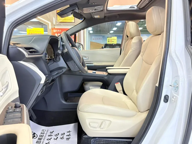 Toyota Sienna 2023 Dual Power 2.5L Luxury Edition exterior photo 10 Toyota Sienna 2023 Dual Power 2.5L Luxury Edition exterior photo 10