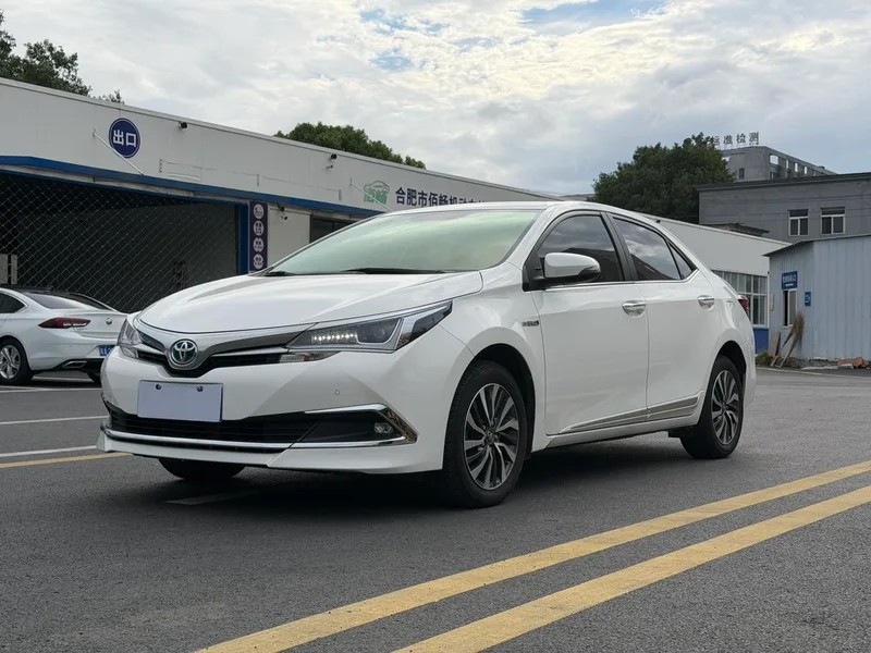 Toyota Corolla 2018 Dual Power 1.8L E-CVT Zhishang Edition China V exterior photo 1 Toyota Corolla 2018 Dual Power 1.8L E-CVT Zhishang Edition China V exterior photo 1