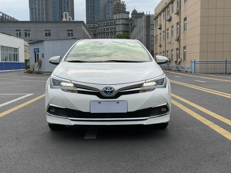 Toyota Corolla 2018 Dual Power 1.8L E-CVT Zhishang Edition China V exterior photo 2 Toyota Corolla 2018 Dual Power 1.8L E-CVT Zhishang Edition China V exterior photo 2