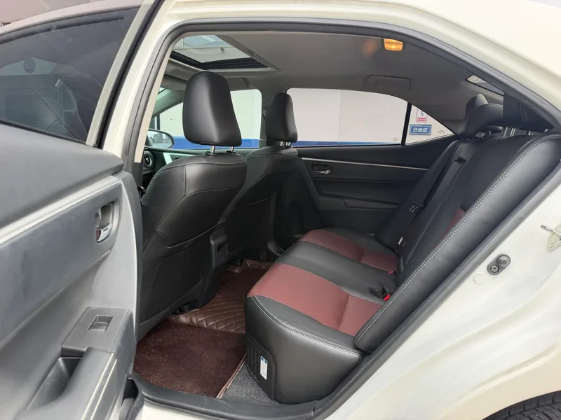 Toyota Corolla 2018 Dual Power 1.8L E-CVT Zhishang Edition China V interior photo 10 Toyota Corolla 2018 Dual Power 1.8L E-CVT Zhishang Edition China V interior photo 10