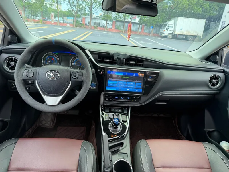 Toyota Corolla 2018 Dual Power 1.8L E-CVT Zhishang Edition China V interior photo 13 Toyota Corolla 2018 Dual Power 1.8L E-CVT Zhishang Edition China V interior photo 13